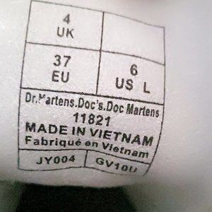 Dr. Martens JY004 lace up boot- W size 6